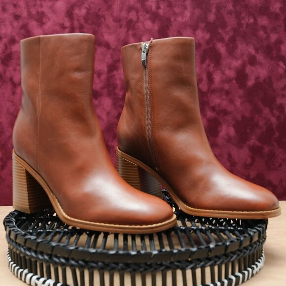 Marc Fisher Women Lian Brown Leather Square Toe Zip Fashion Ankle Boots sz 9 - Picture 1 of 9